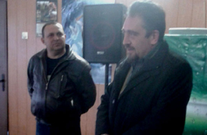 Общински съветник изненада с цветя жените във Върбица