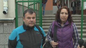 Бързо производство срещу родител, удрял ученици в класна стая