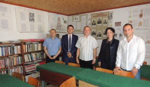 Прокурори дариха книги за затворническа библиотека