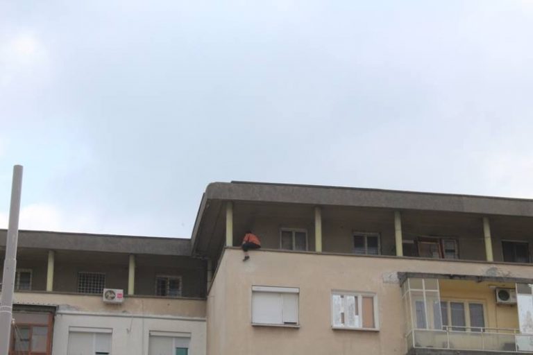 Спасиха самоубиец след четири часа преговори