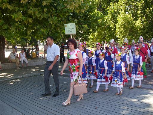 Проведе се първото издание на първия областен фолклорен състав „ТРОЙЧЕ“