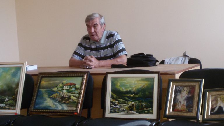 Бардът Йото Николов развълнува стежеровчани в деня на Съединението
