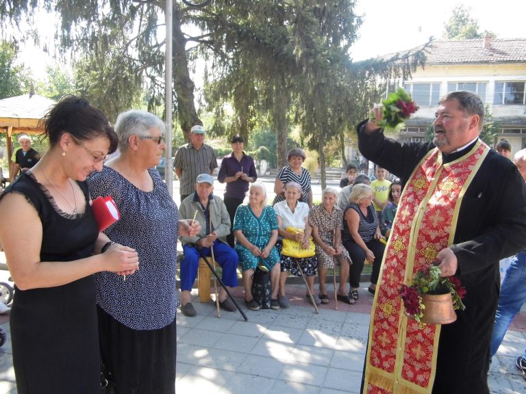Хората от Дъбован се събраха за пети пореден път за дружна молитва
