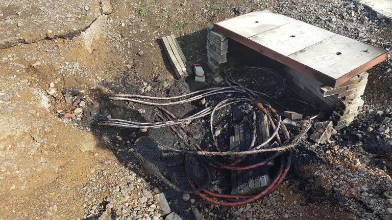 УМИШЛЕН ПОЖАР ИЗЛАГА НА РИСК ЕЛЕКТРОЗАХРАНВАНЕТО НА ОТОПЛИТЕЛНА ЦЕНТРАЛА „ЛЮЛИН“