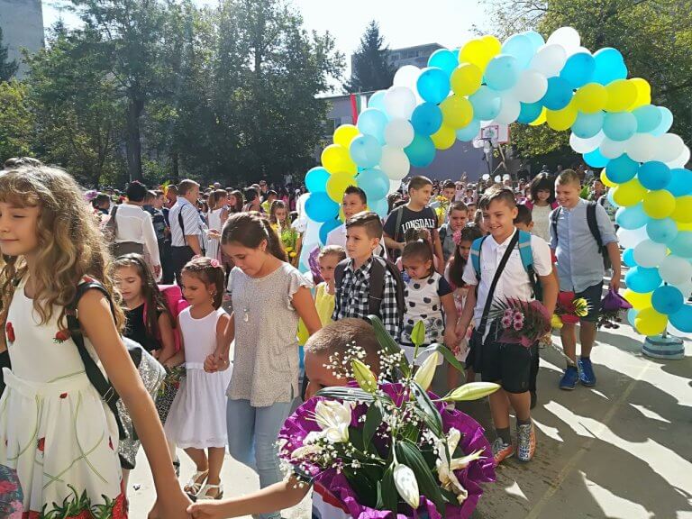 Над 2200 първокласници прекрачиха училищния праг в Плевенска област