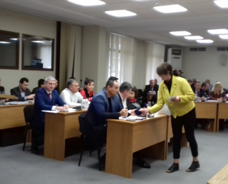 Паметен знак за 140-та годишнина от Плевенската епопея получиха общинските съветници