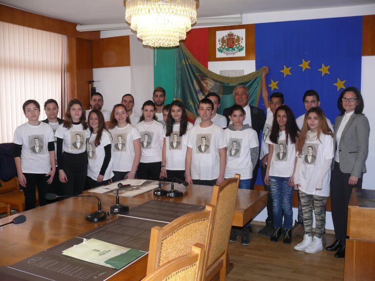 Рецитал в памет на Левски в единствения град с неговото име