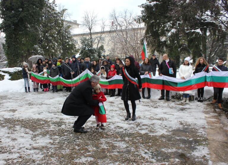 Плевен се преклони пред героите, загинали за свободата на България