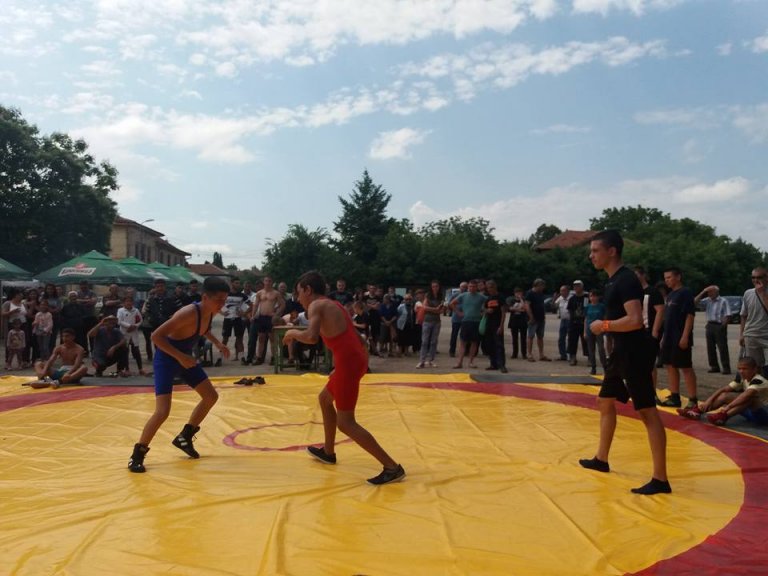 В село Горан се проведе първото състезание по борба за деца