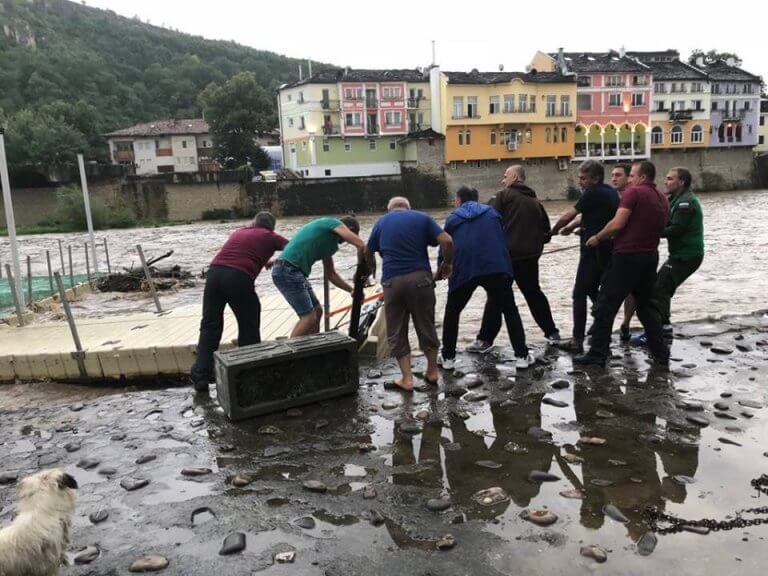 Падналите валежи през последното денонощие в Ловеч не са нанесли значими щети