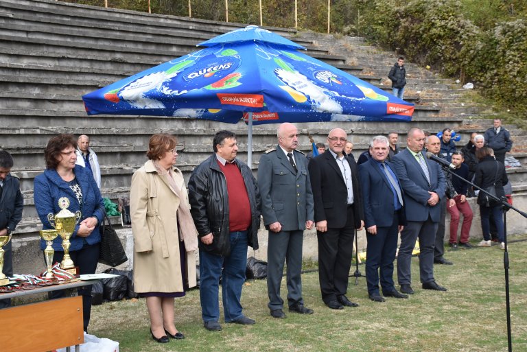 В Ловеч преходната купа „Юлиян Манзаров” от турнира на младежките противопожарни отряди отиде в отбора на Полски Тръмбеш