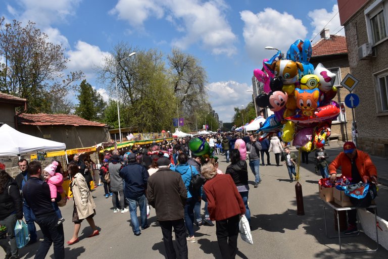 Пролетният празник „Цветница 2019“ в Ловеч  донесе за общината приходи над 45 000 лева