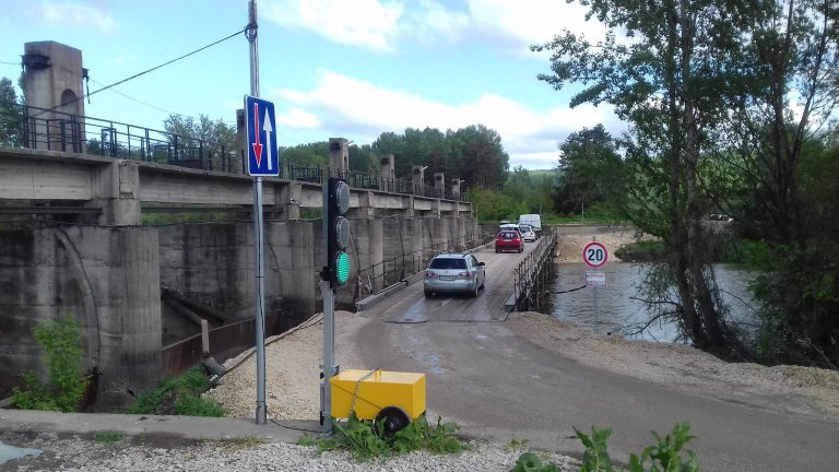 Заради замътване на водоизточник са възможни нарушения във водоподаването в Червен бряг