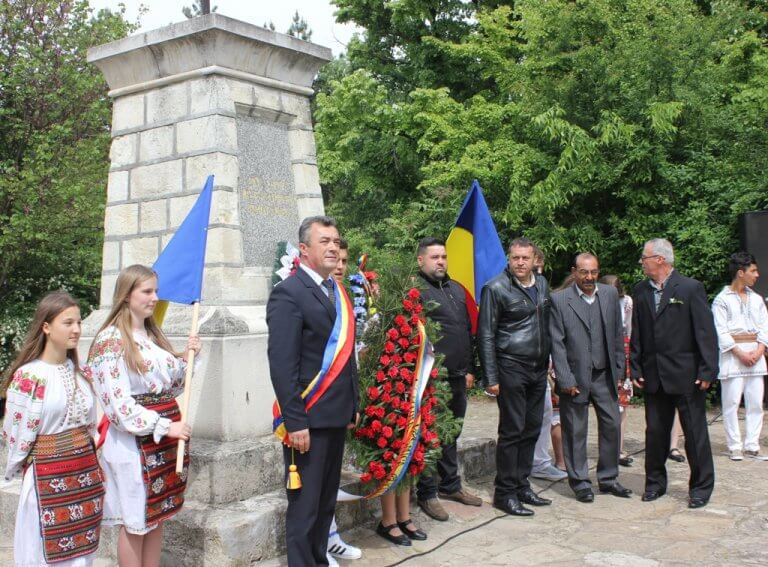 Румънци почетоха паметта на героичните си воини в Плевен и Гривица