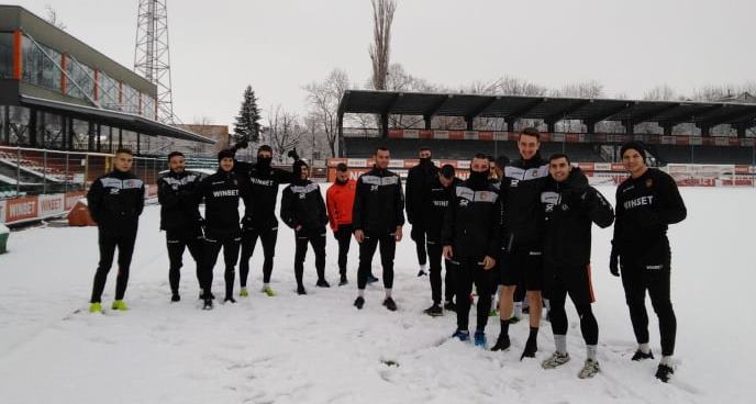 С двама нови футболисти започна Литекс зимната си подготовка