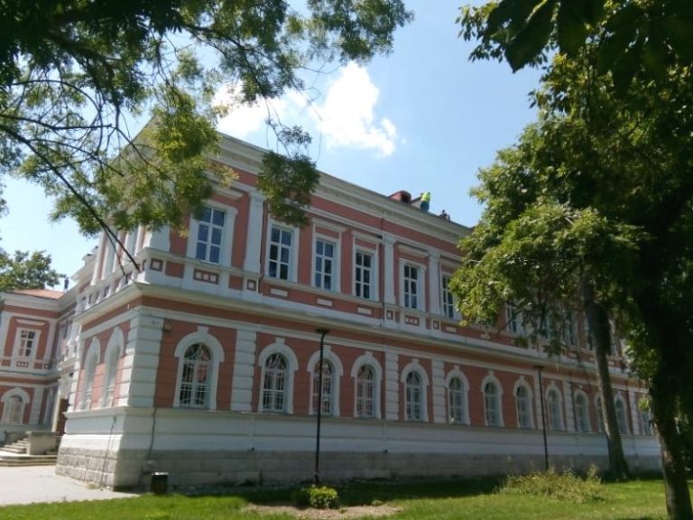Да подкрепим плевенска сграда в международен конкурс, апелират от Община Плевен