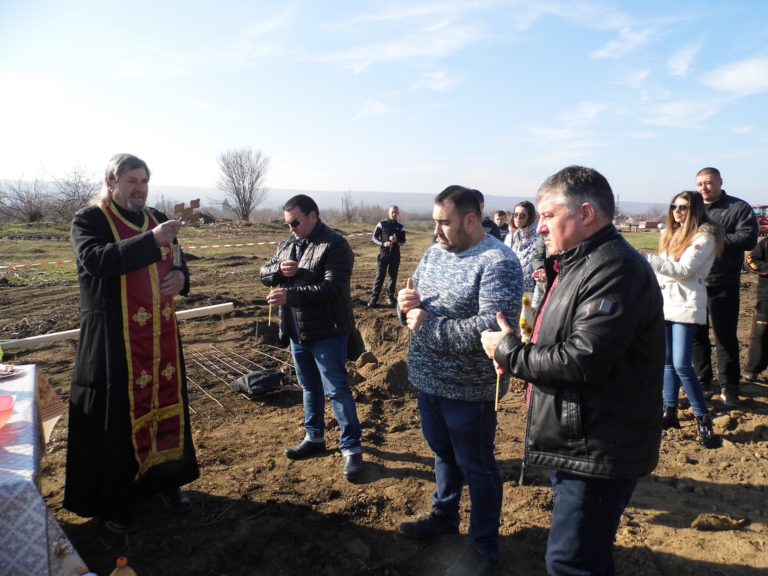 Започна изграждането на складова база за зеленчуци в с. Брест