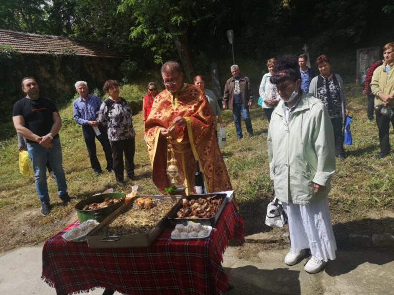 В Караманово отбелязаха храмовият празник на църквата