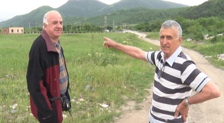Нерегламентирано сметище се трупа край тетевенското село Гложене