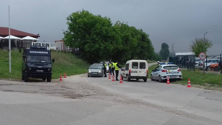 Влязоха в сила допълнителните мерки срещу коронавируса в село Буковлък