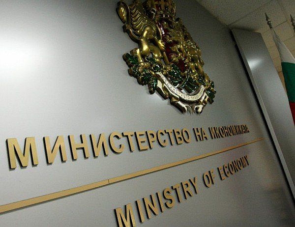 Министерството на икономиката отпуска пари за основен ремонт и модернизация на общински път в Плевен