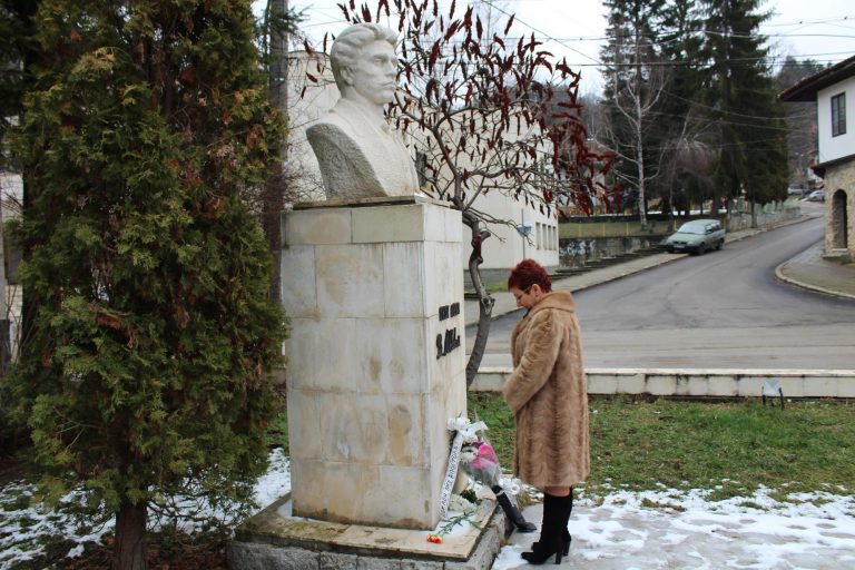 Тетевен отбеляза 148 години от гибелта на Апостола на свободата Васил Левски