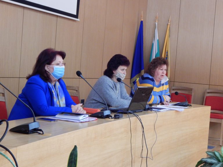 В Троян обсъдиха разпределяне на бюджетните средства по функция „Образование“