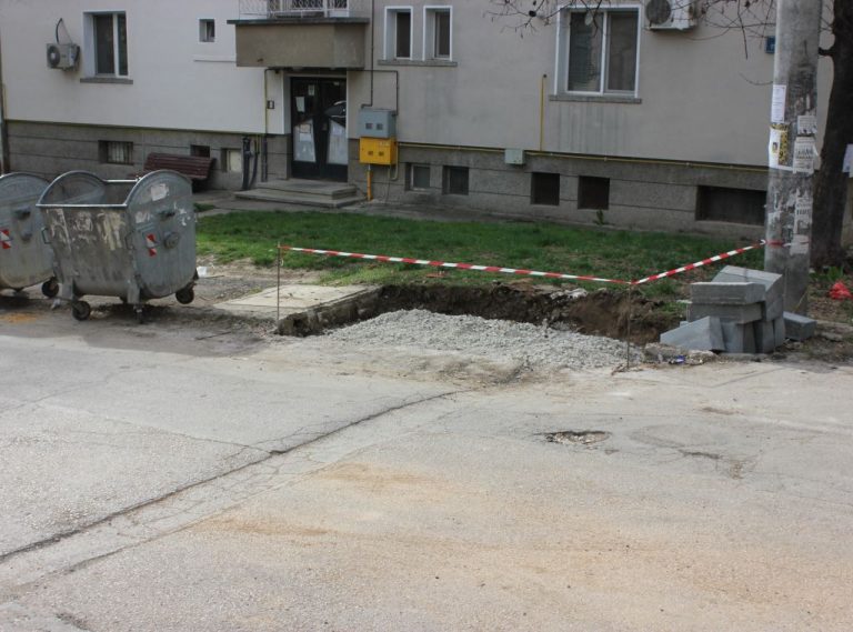 Нови уширения за контейнери изграждат в Плевен