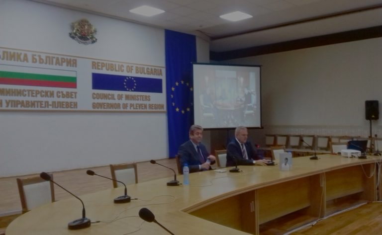 Георги Първанов представи в Плевен своята книга „Пътуване към паметта. Разкази за политиката“