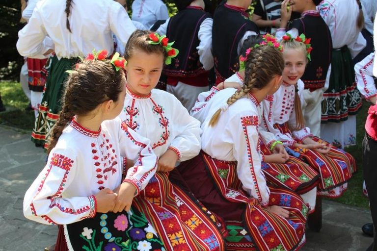 Празник на народния обичай и автентичната носия ще се проведе в с. Рибарица