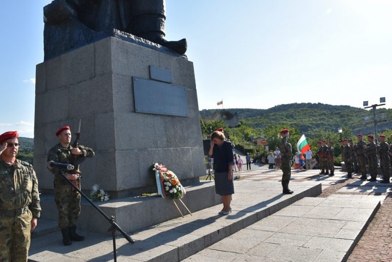 Ловеч отбеляза  185 години от рождението на Васил Левски