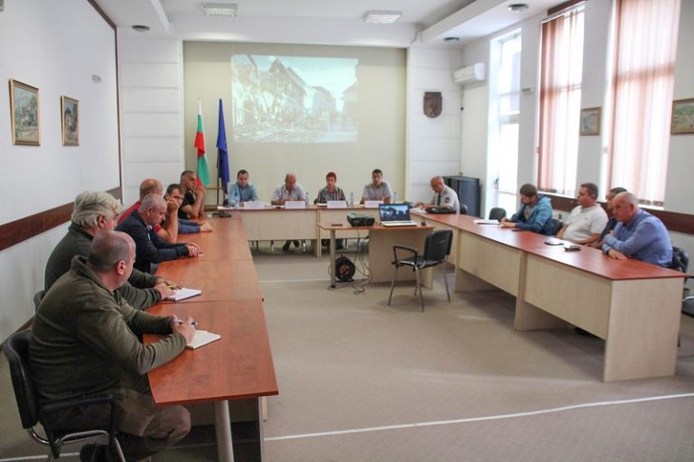 Проведе се щабна тренировка на тема „Действия при възникване на земетресение на територията на общината“