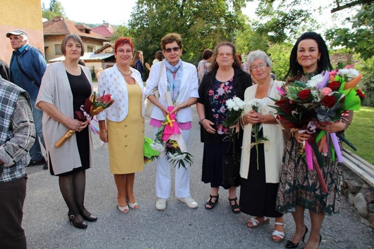 В община Тетевен тържествено бе даден старта на новата учебна година