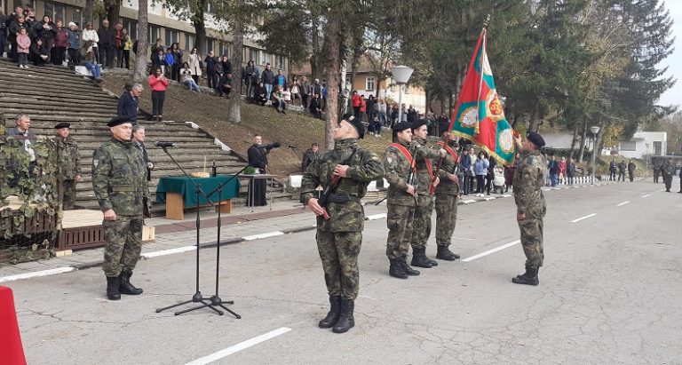 44 военнослужещи в новото военно формирование в Ловеч положиха клетва