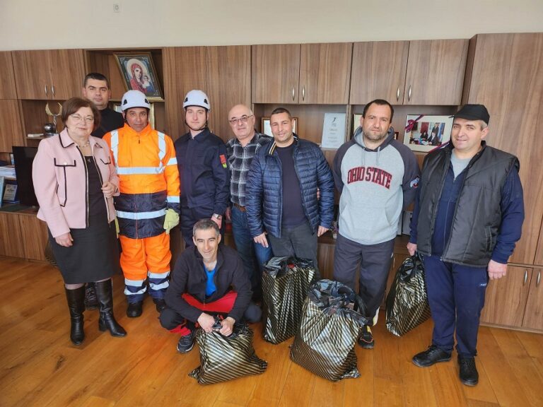 Оборудваха доброволците в Троян с нови предпазни облекла и лични предпазни средства