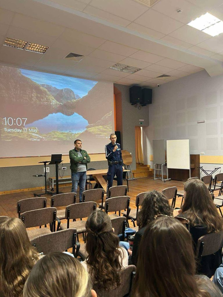Полицията в Ловеч с апел към младежите: тротинетката не е играчка