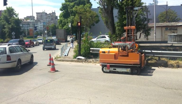 Ограничават временно движението по бул. „Европа“ и улиците „Дойран“ и „Иван Миндиликов“ в Плевен заради подмяна на мантинели