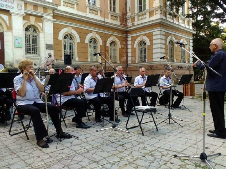 В Плевен започват летните музикални вечери с Общинския духов оркестър