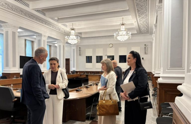Областният управител на Ловеч с ангажимент за обхващане на всяко дете в образователната система