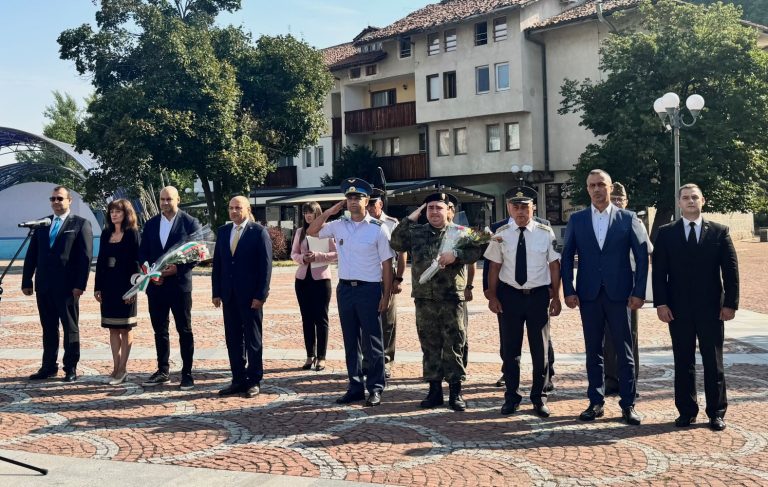 Ловеч отбеляза 148 години от своето Освобождение и началото на местното самоуправление