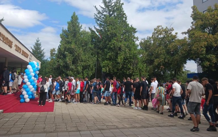 Първият училищен звънец прозвуча в Спортното училище „Г. Бенковски“ – Плевен