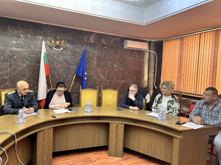 Областният щаб за защита при бедствия провери готовността за зимата в Ловеч