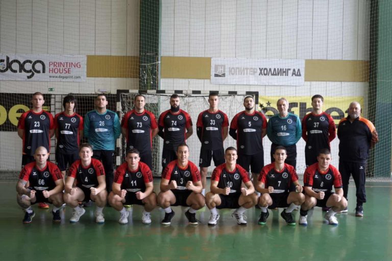 Зрелищно равенство между „Осъм“ Ловеч и „Спартак“ Варна