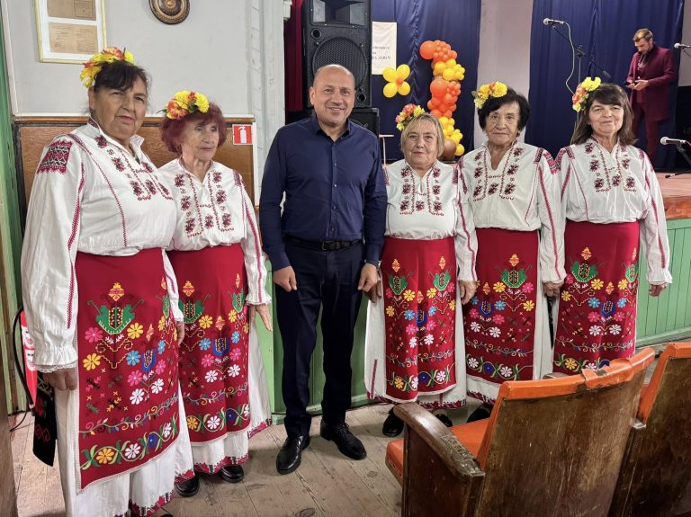 Кметът на Ловеч посети  празниците на Чавдарци и Сливек