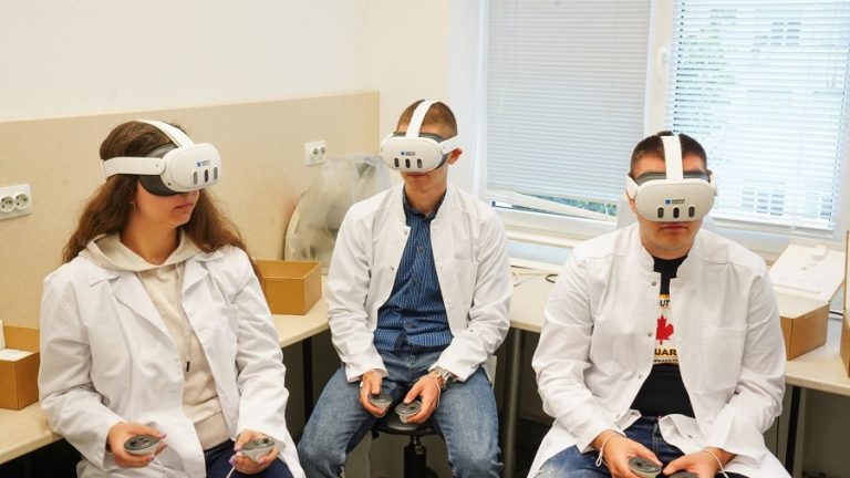 Медицински университет – Плевен въведе първата виртуална лаборатория по анатомия с добавена реалност