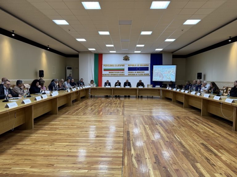 Кризисният щаб в Плевен обсъди мерки за справяне с водната криза