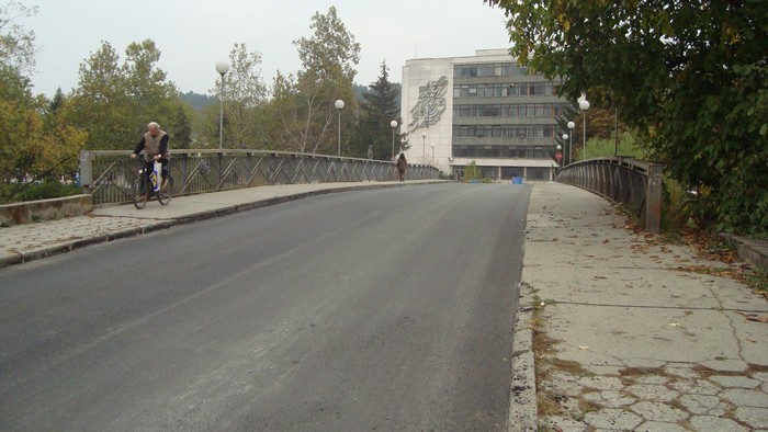 Правителството прехвърля имоти на Община Троян за реконструкция на ключова улица и мост