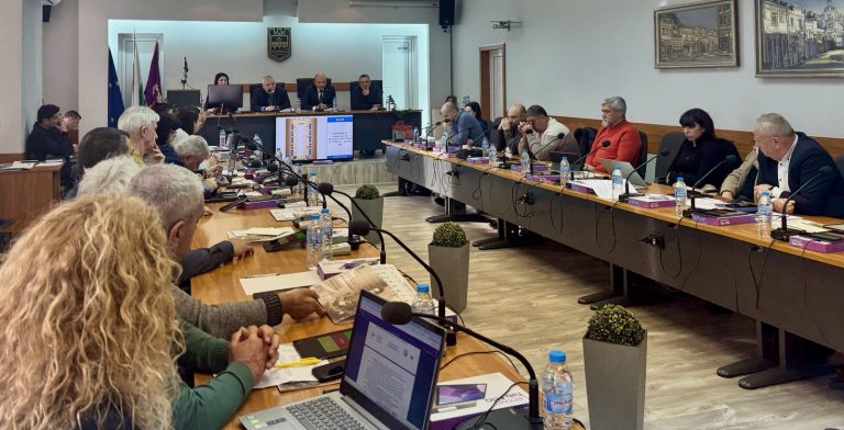 Общинският съвет в Ловеч отложи решението за общински дълг, прие ключови програми и проекти