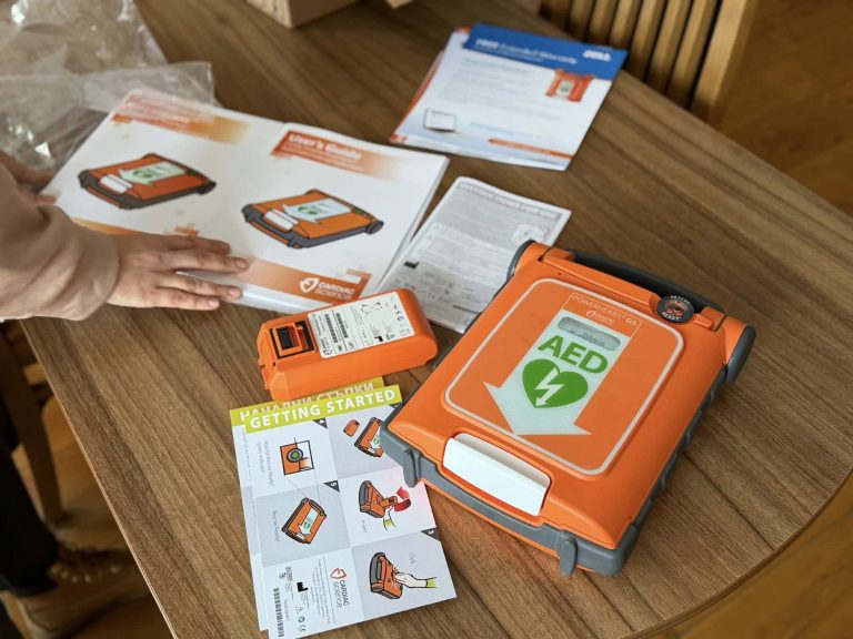 Дариха дефибрилатор за новата спортна зала в Троян