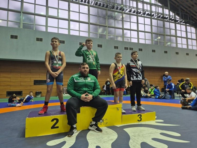 Калоян Николов, ученик от 4 клас в НУ „Христо Ботев“, с второ място на Държавно първенство за деца по класическа борба